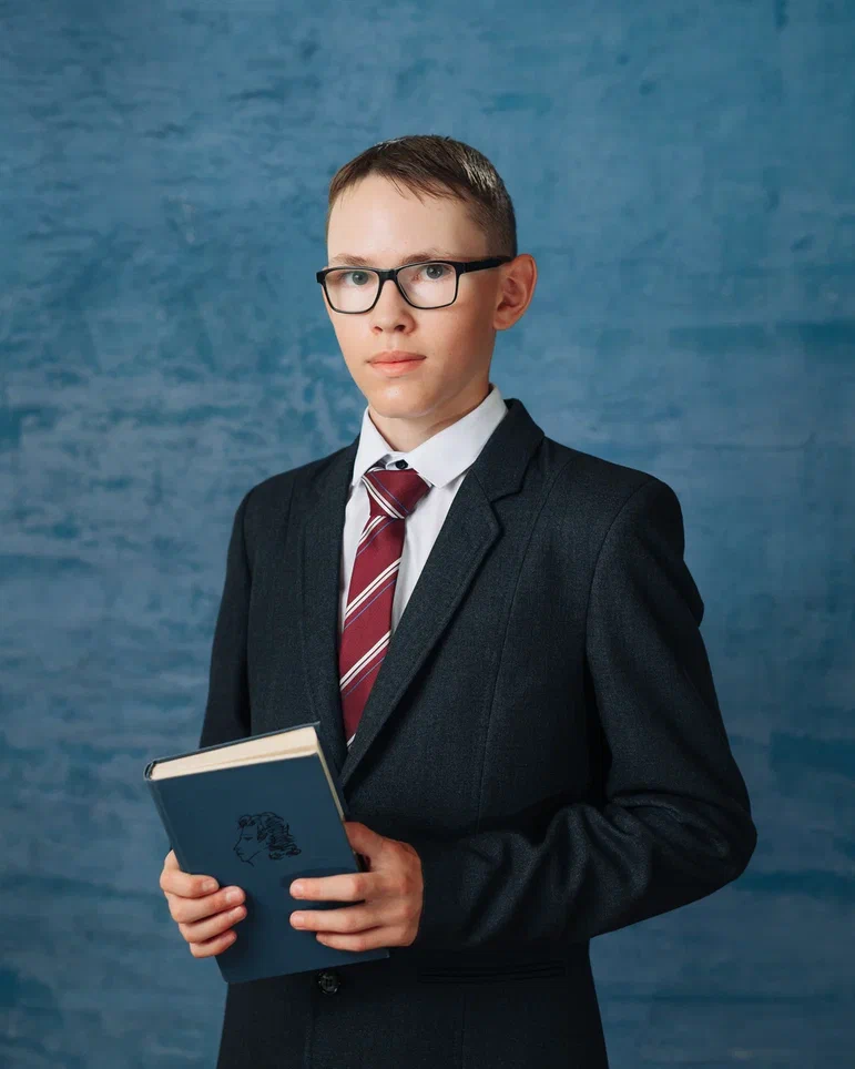 Алмакаев Владислав.