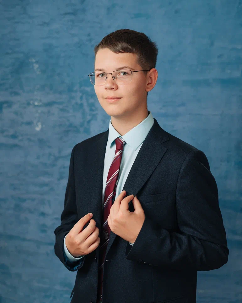 Романов Алексей.